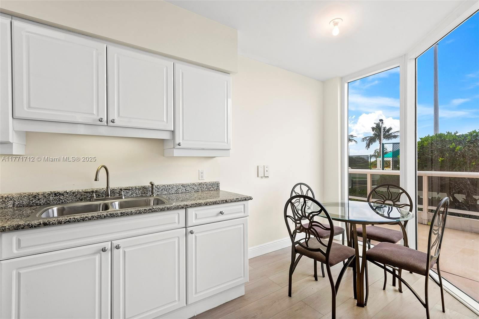 Real estate property located at 4775 Collins Ave #507, Miami-dade, Green Diamond Condo, Miami Beach, FL