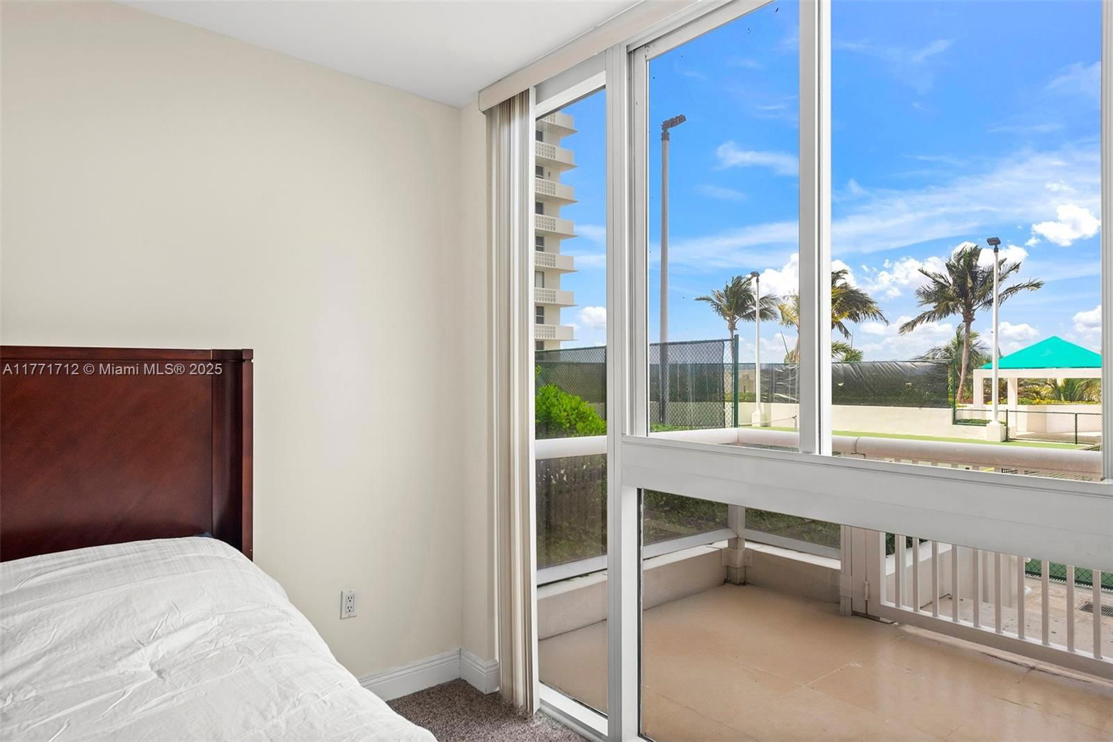 Real estate property located at 4775 Collins Ave #507, Miami-dade, Green Diamond Condo, Miami Beach, FL