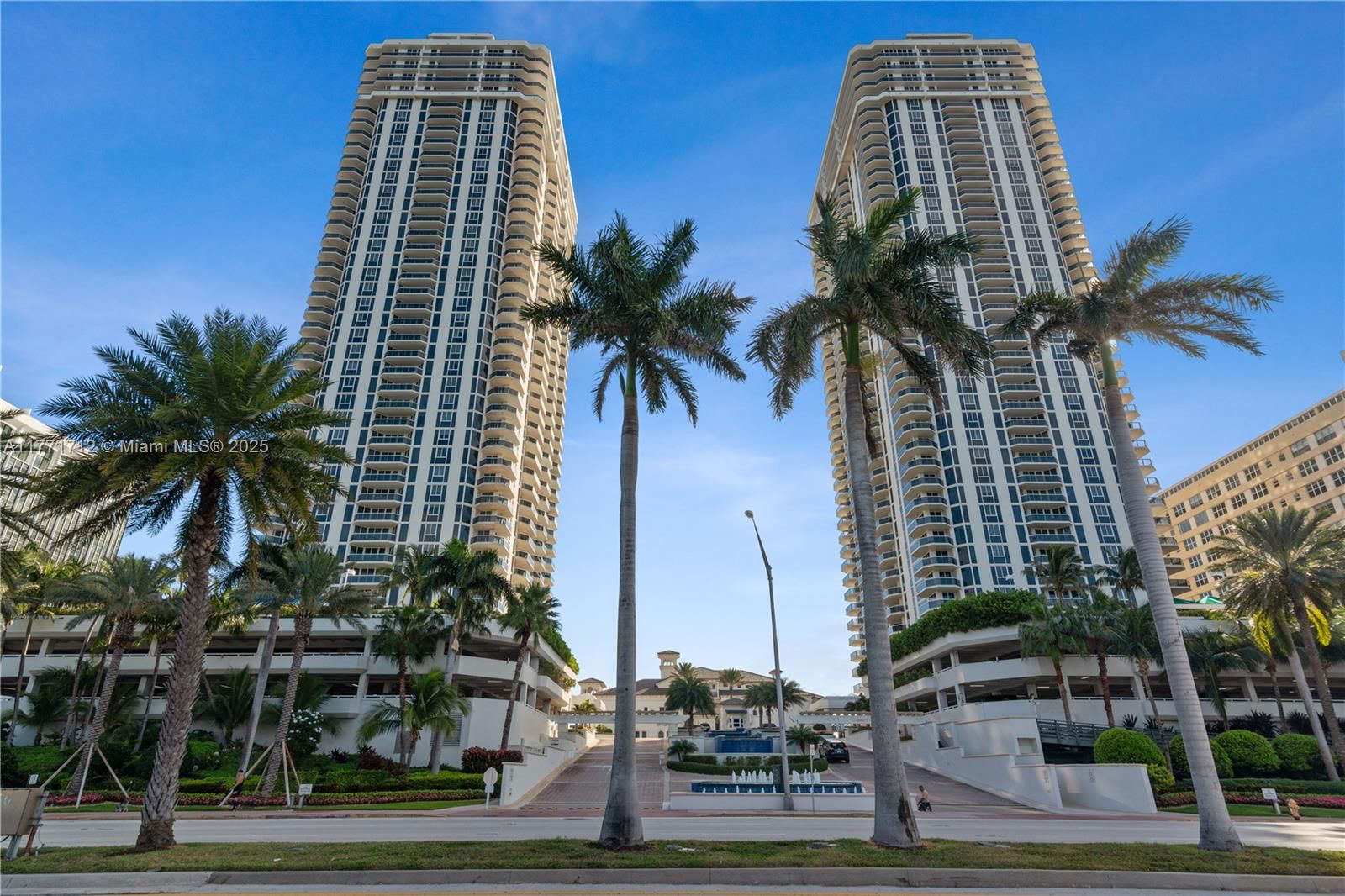 Real estate property located at 4775 Collins Ave #507, Miami-dade, Green Diamond Condo, Miami Beach, FL