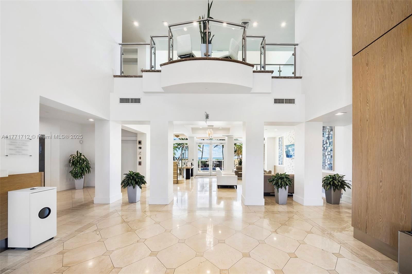 Real estate property located at 4775 Collins Ave #507, Miami-dade, Green Diamond Condo, Miami Beach, FL