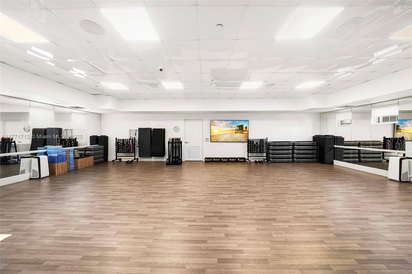 Real estate property located at 4775 Collins Ave #507, Miami-dade, Green Diamond Condo, Miami Beach, FL