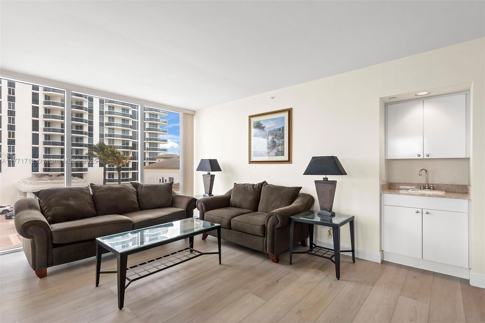 Real estate property located at 4775 Collins Ave #507, Miami-dade, Green Diamond Condo, Miami Beach, FL