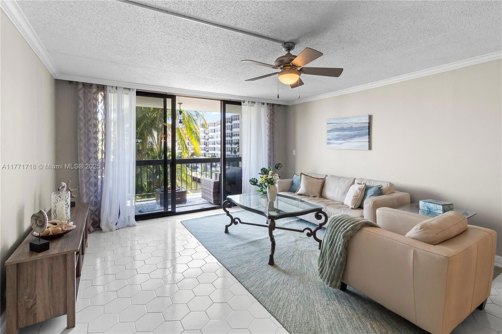 Real estate property located at 4800 Bayview Dr #402, Broward, Coral Towers Condo, Fort Lauderdale, FL