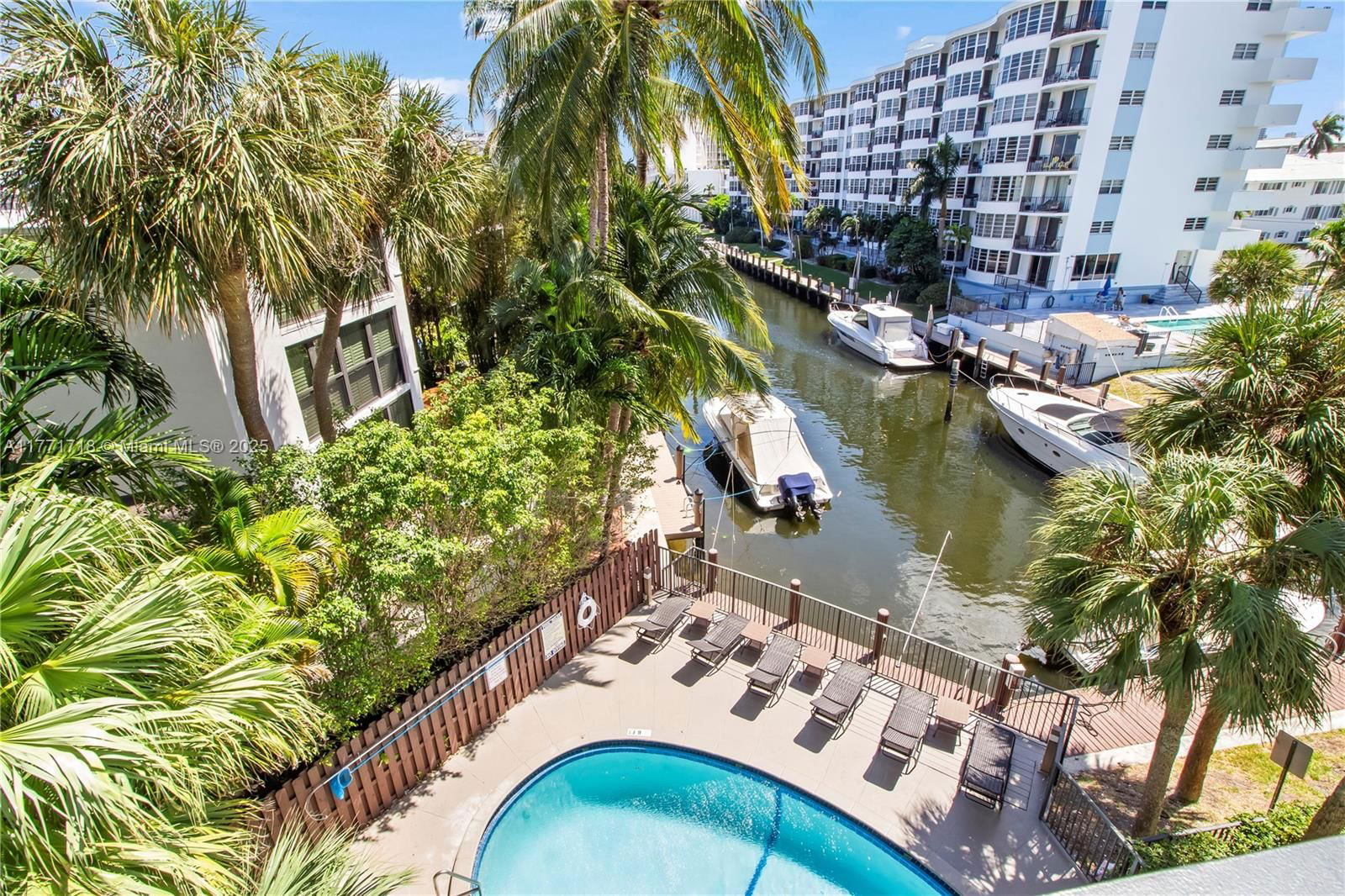 Real estate property located at 4800 Bayview Dr #402, Broward, Coral Towers Condo, Fort Lauderdale, FL