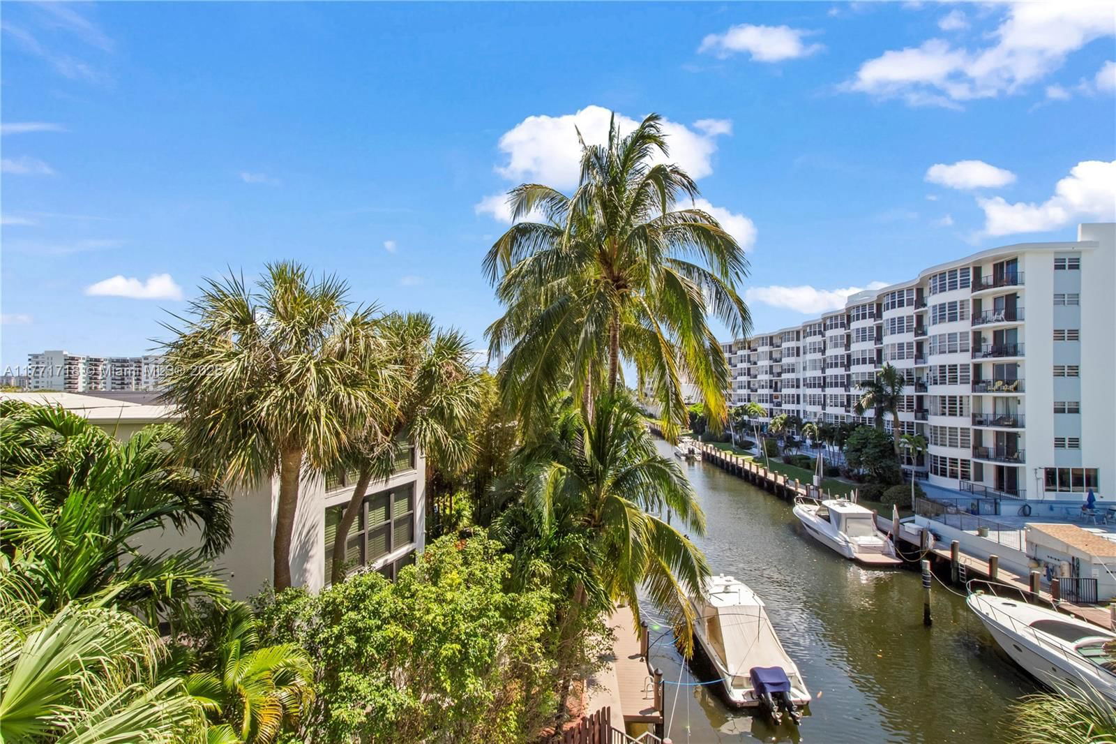 Real estate property located at 4800 Bayview Dr #402, Broward, Coral Towers Condo, Fort Lauderdale, FL