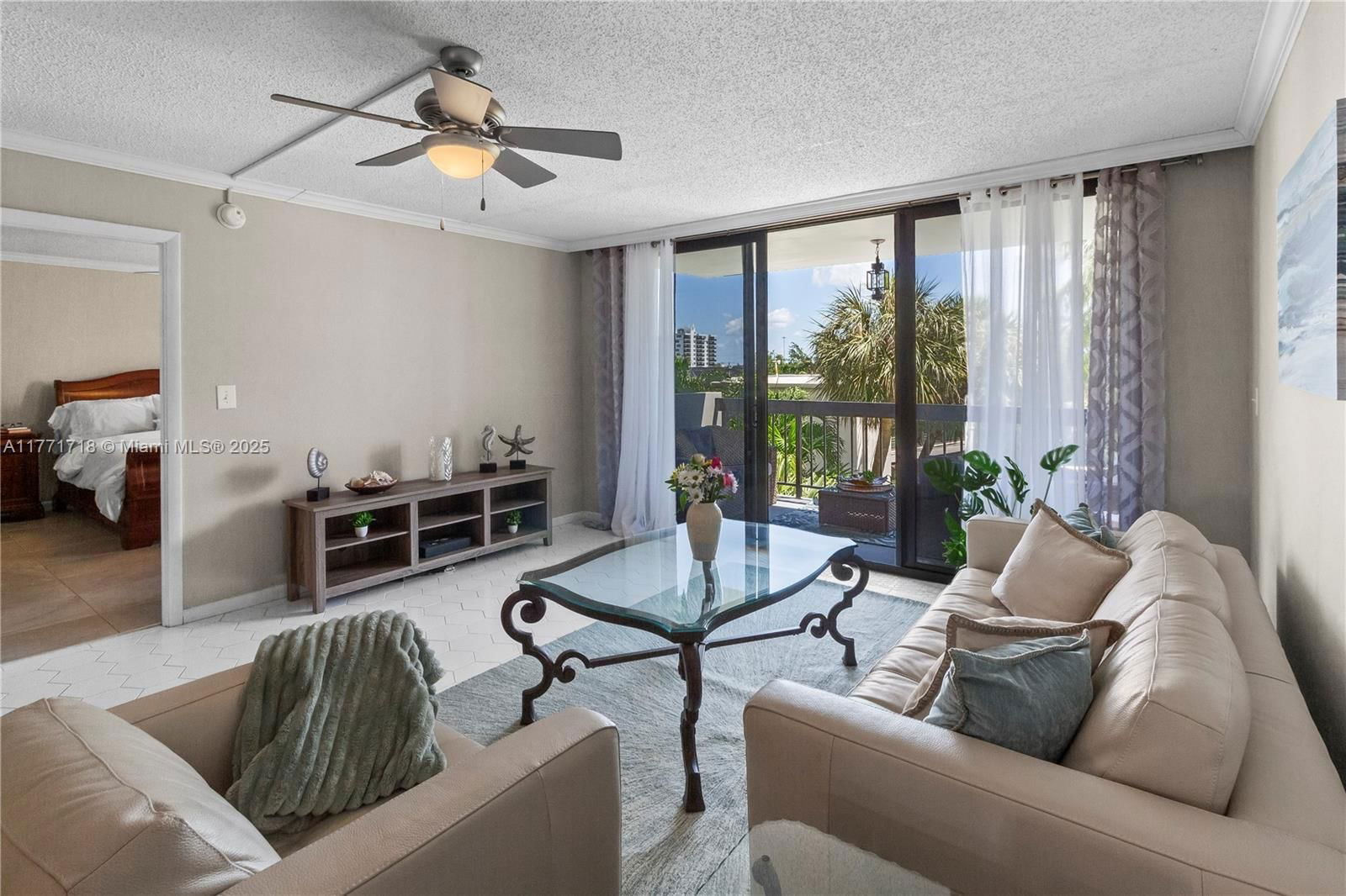 Real estate property located at 4800 Bayview Dr #402, Broward, Coral Towers Condo, Fort Lauderdale, FL