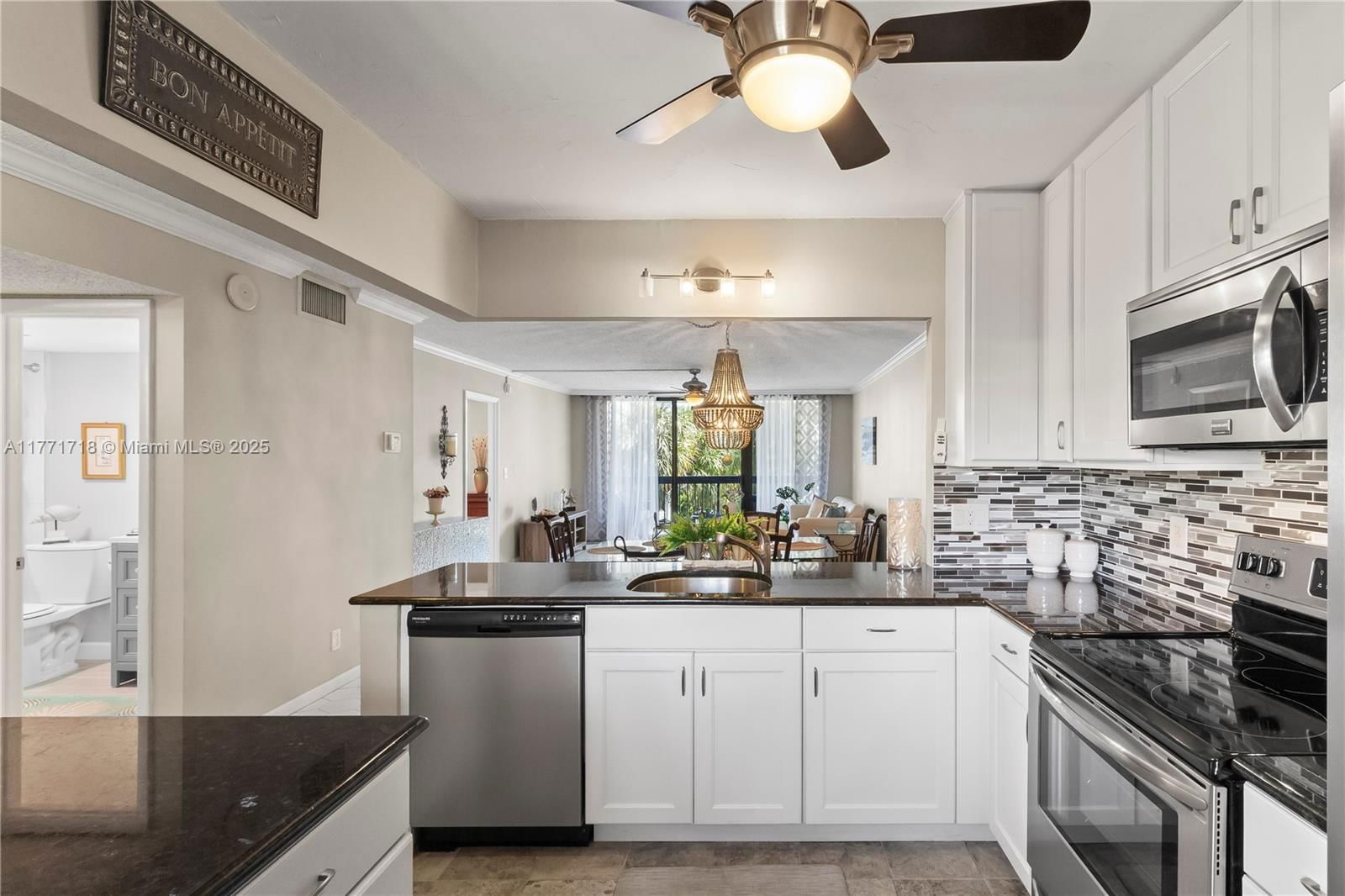 Real estate property located at 4800 Bayview Dr #402, Broward, Coral Towers Condo, Fort Lauderdale, FL