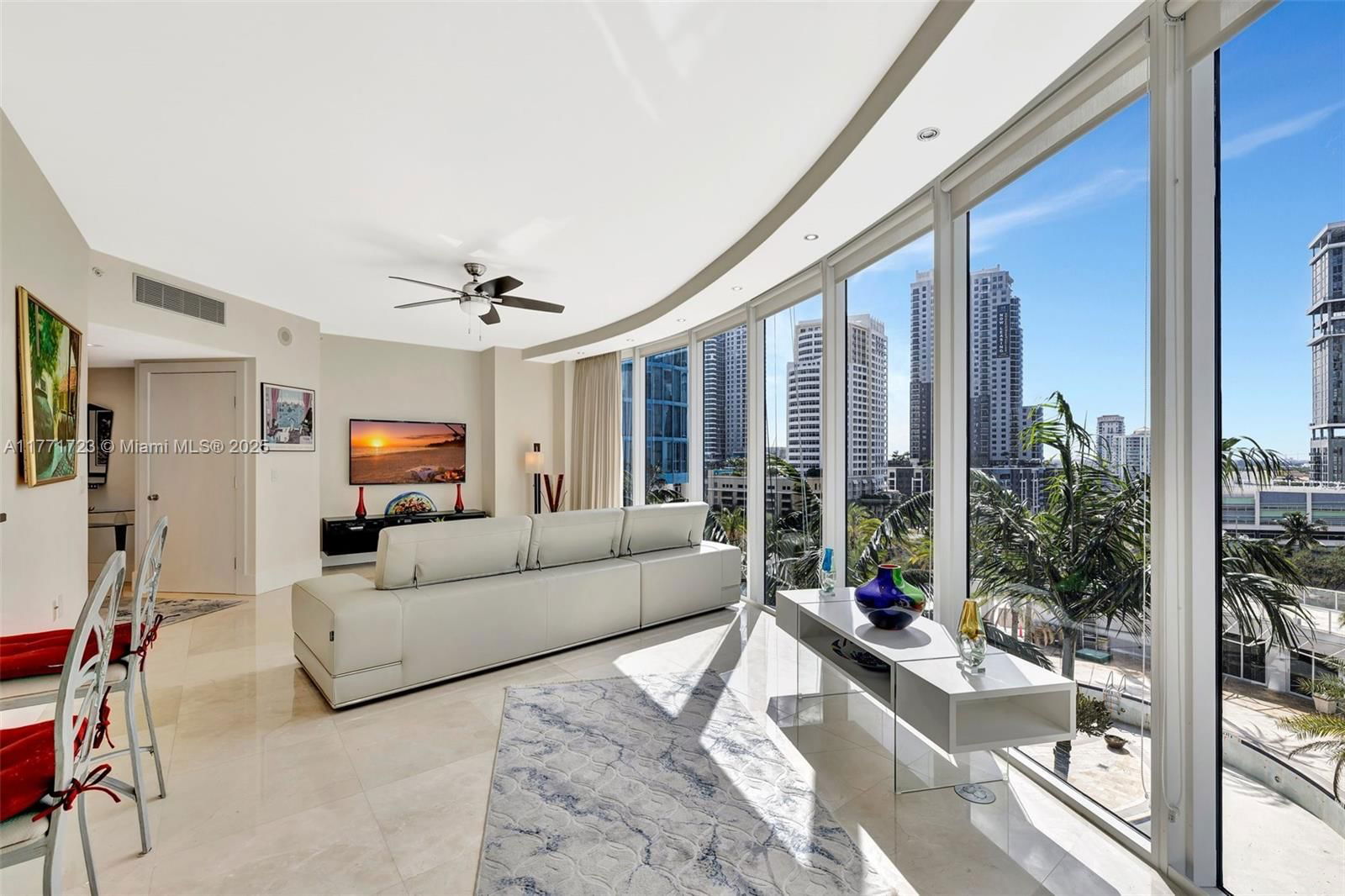Real estate property located at 333 Las Olas Way #1007, Broward, Las Olas River House Cond, Fort Lauderdale, FL