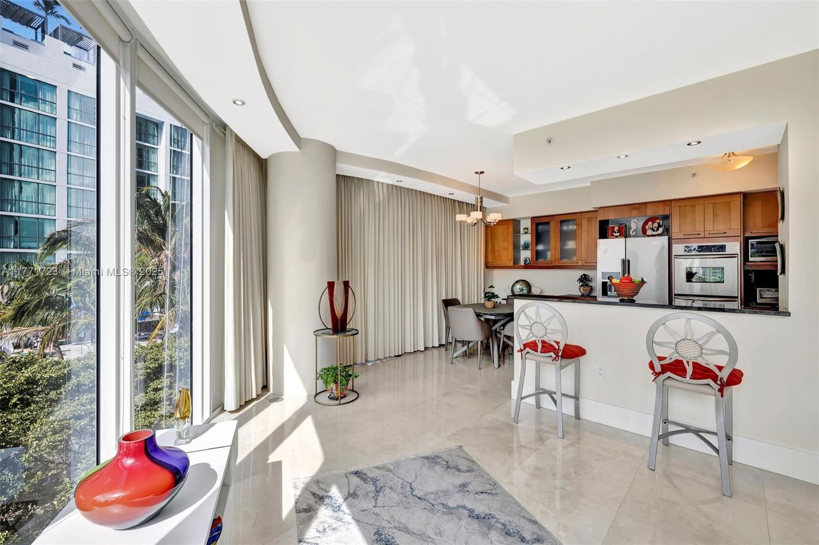 Real estate property located at 333 Las Olas Way #1007, Broward, Las Olas River House Cond, Fort Lauderdale, FL