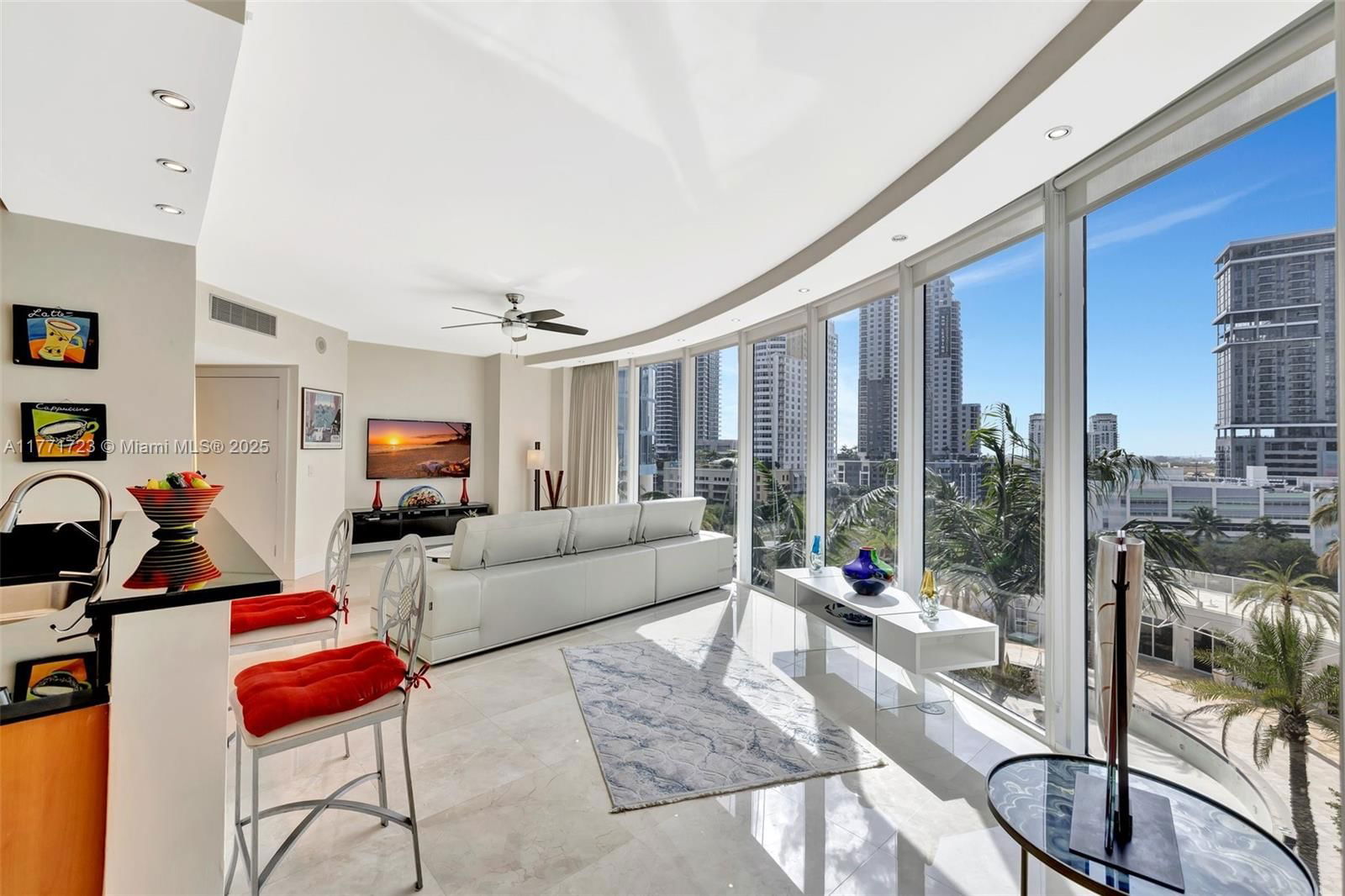 Real estate property located at 333 Las Olas Way #1007, Broward, Las Olas River House Cond, Fort Lauderdale, FL
