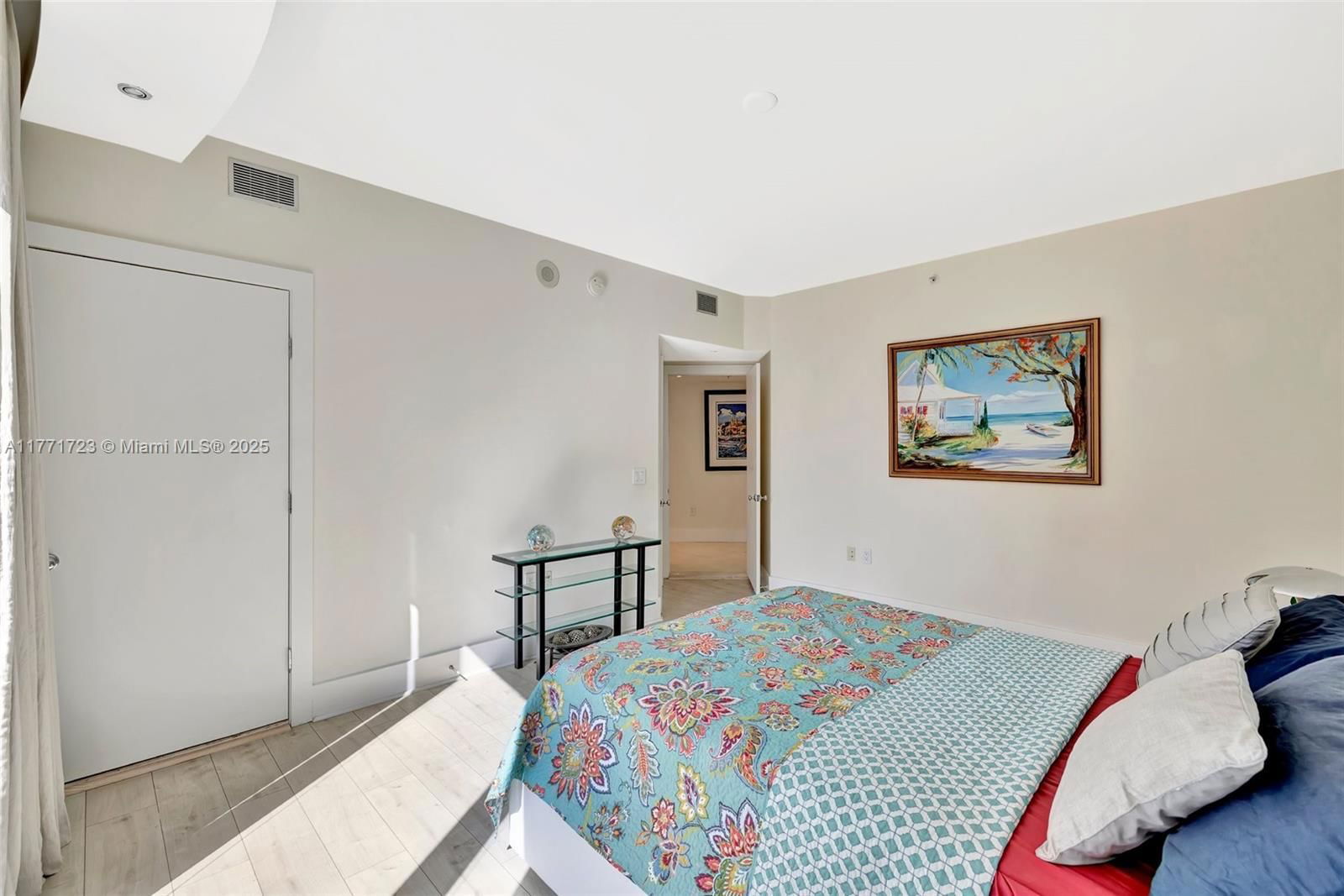 Real estate property located at 333 Las Olas Way #1007, Broward, Las Olas River House Cond, Fort Lauderdale, FL