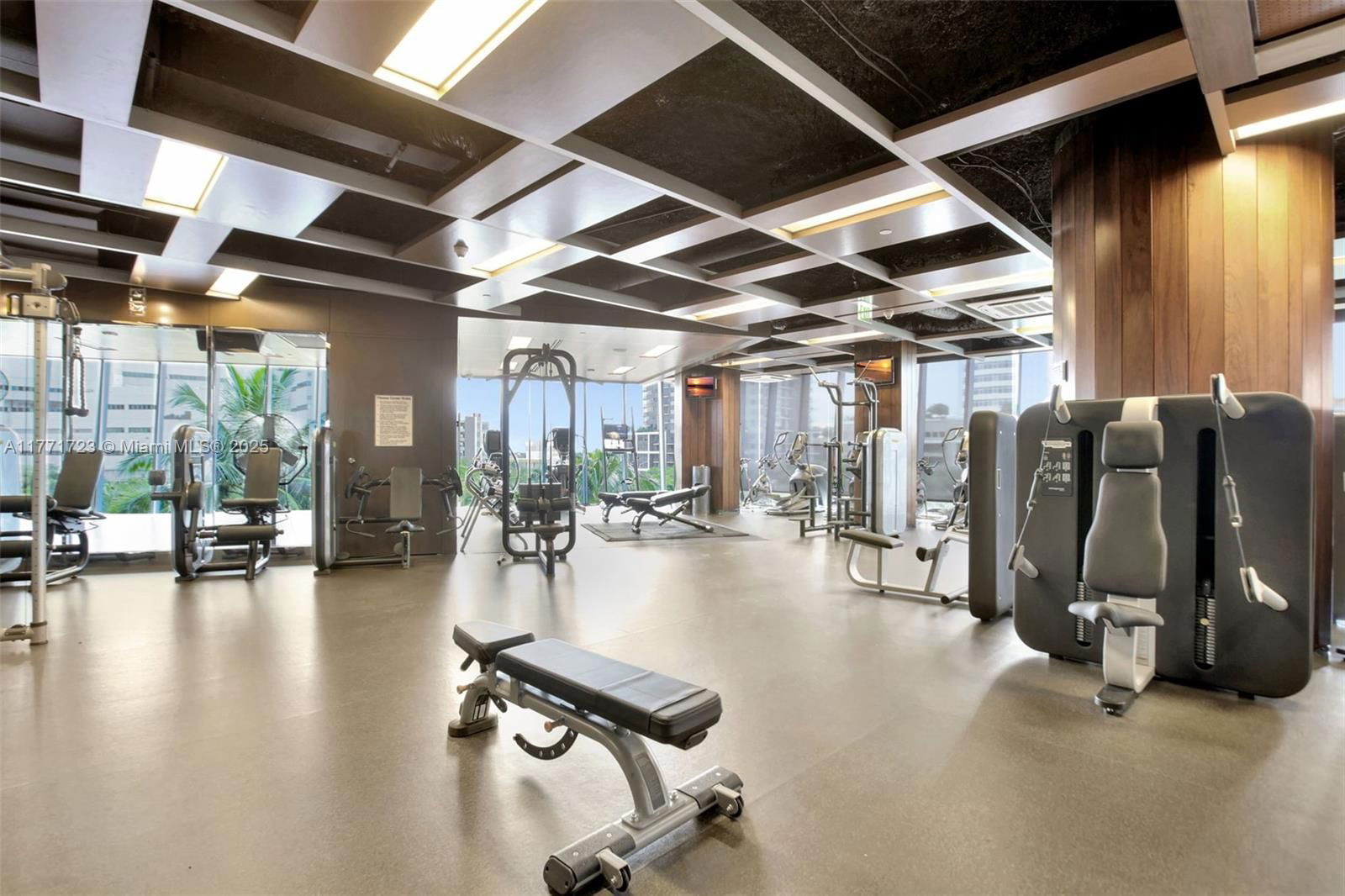 Real estate property located at 333 Las Olas Way #1007, Broward, Las Olas River House Cond, Fort Lauderdale, FL
