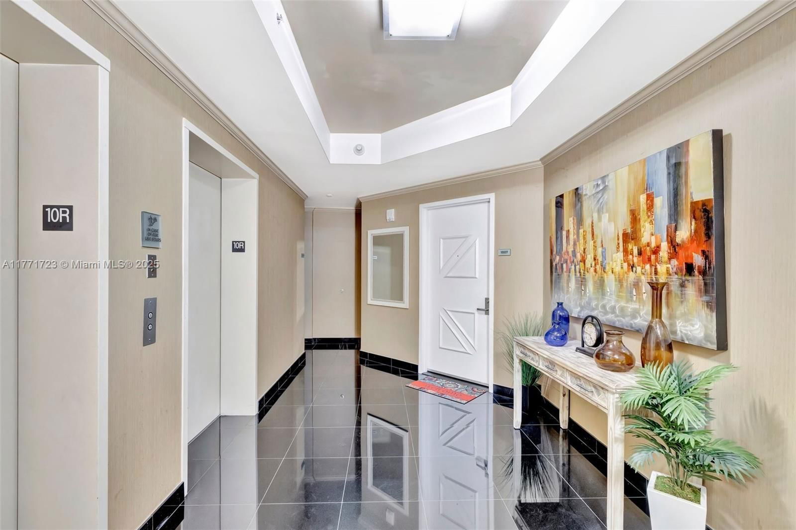 Real estate property located at 333 Las Olas Way #1007, Broward, Las Olas River House Cond, Fort Lauderdale, FL