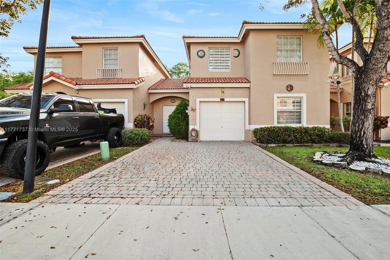 Real estate property located at 518 130th Way, Broward, Pembroke Falls Phase 3, Pembroke Pines, FL