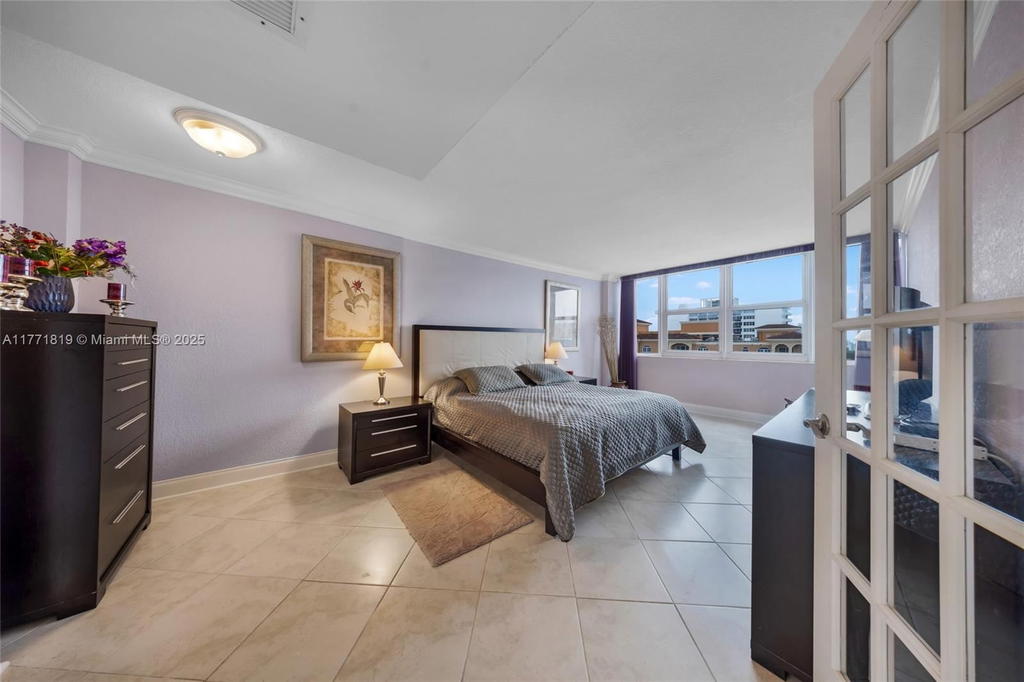 Real estate property located at 2030 Ocean Dr #2009, Broward, Parker Plaza Condo Estate, Hallandale Beach, FL
