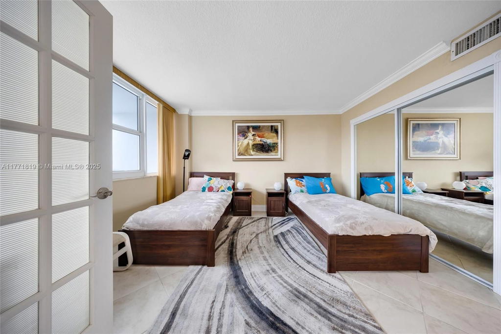 Real estate property located at 2030 Ocean Dr #2009, Broward, Parker Plaza Condo Estate, Hallandale Beach, FL
