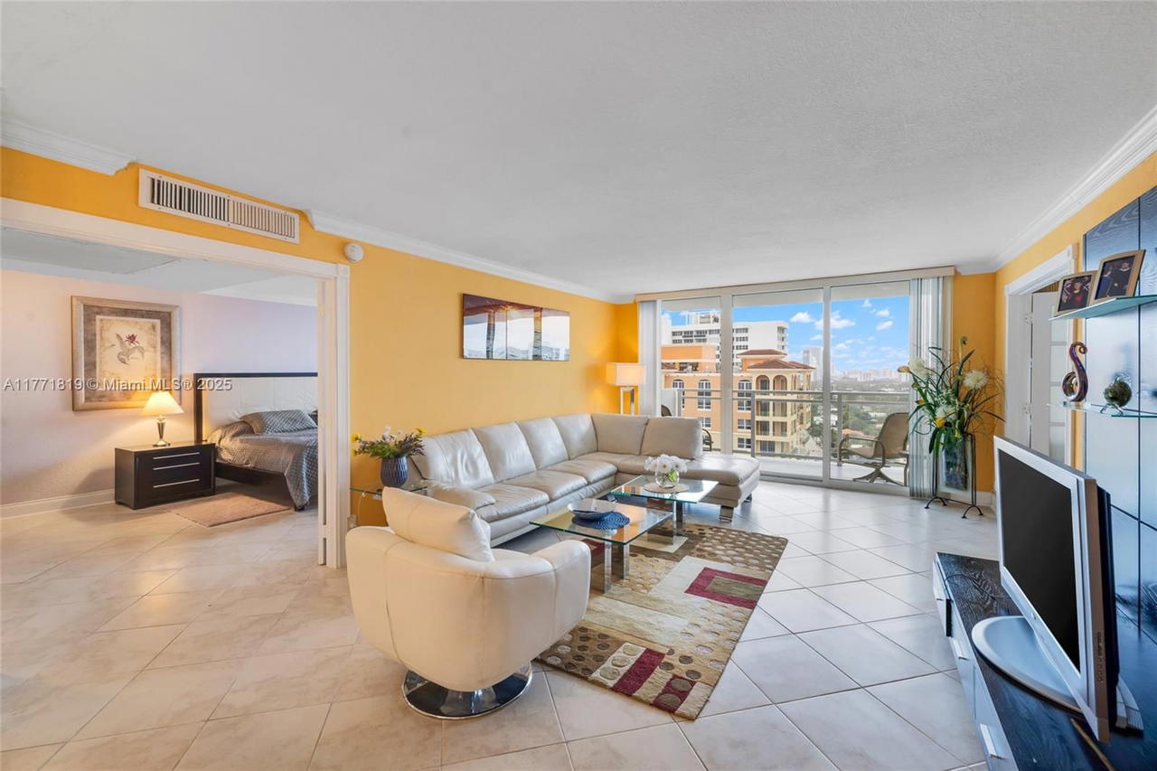 Real estate property located at 2030 Ocean Dr #2009, Broward, Parker Plaza Condo Estate, Hallandale Beach, FL