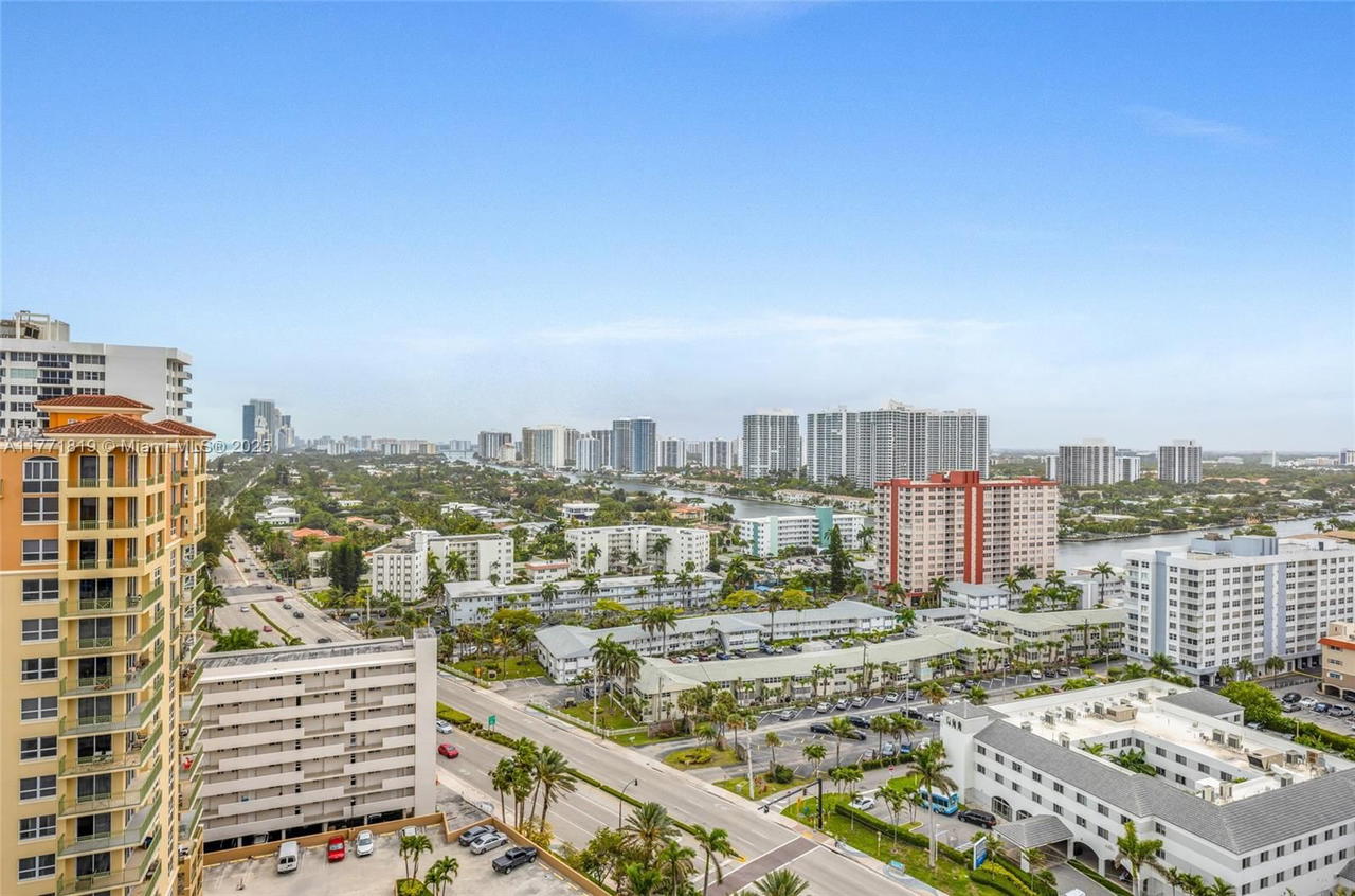 Real estate property located at 2030 Ocean Dr #2009, Broward, Parker Plaza Condo Estate, Hallandale Beach, FL