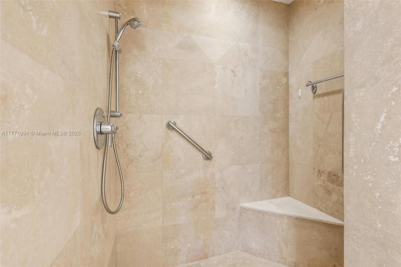 Real estate property located at 151 Crandon Blvd #628, Miami-dade, Key Colony, Key Biscayne, FL