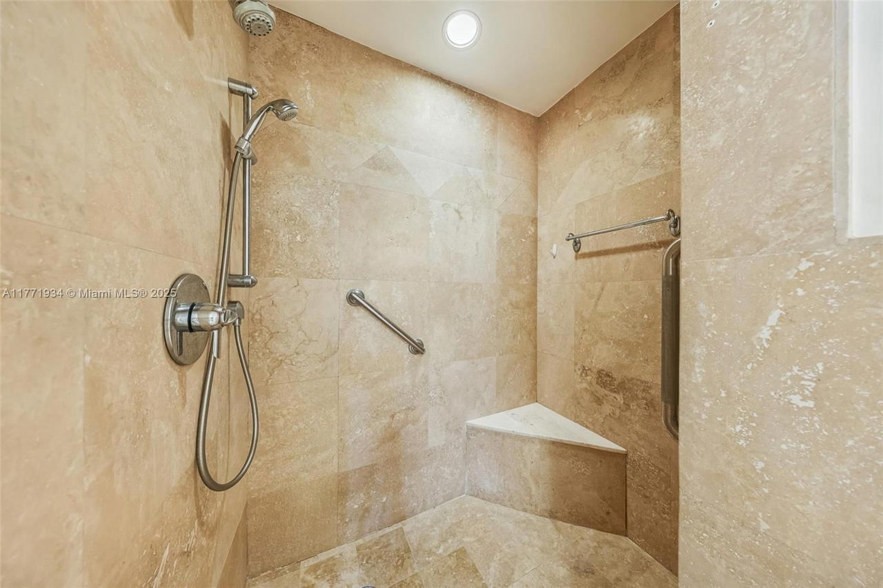 Real estate property located at 151 Crandon Blvd #628, Miami-dade, Key Colony, Key Biscayne, FL