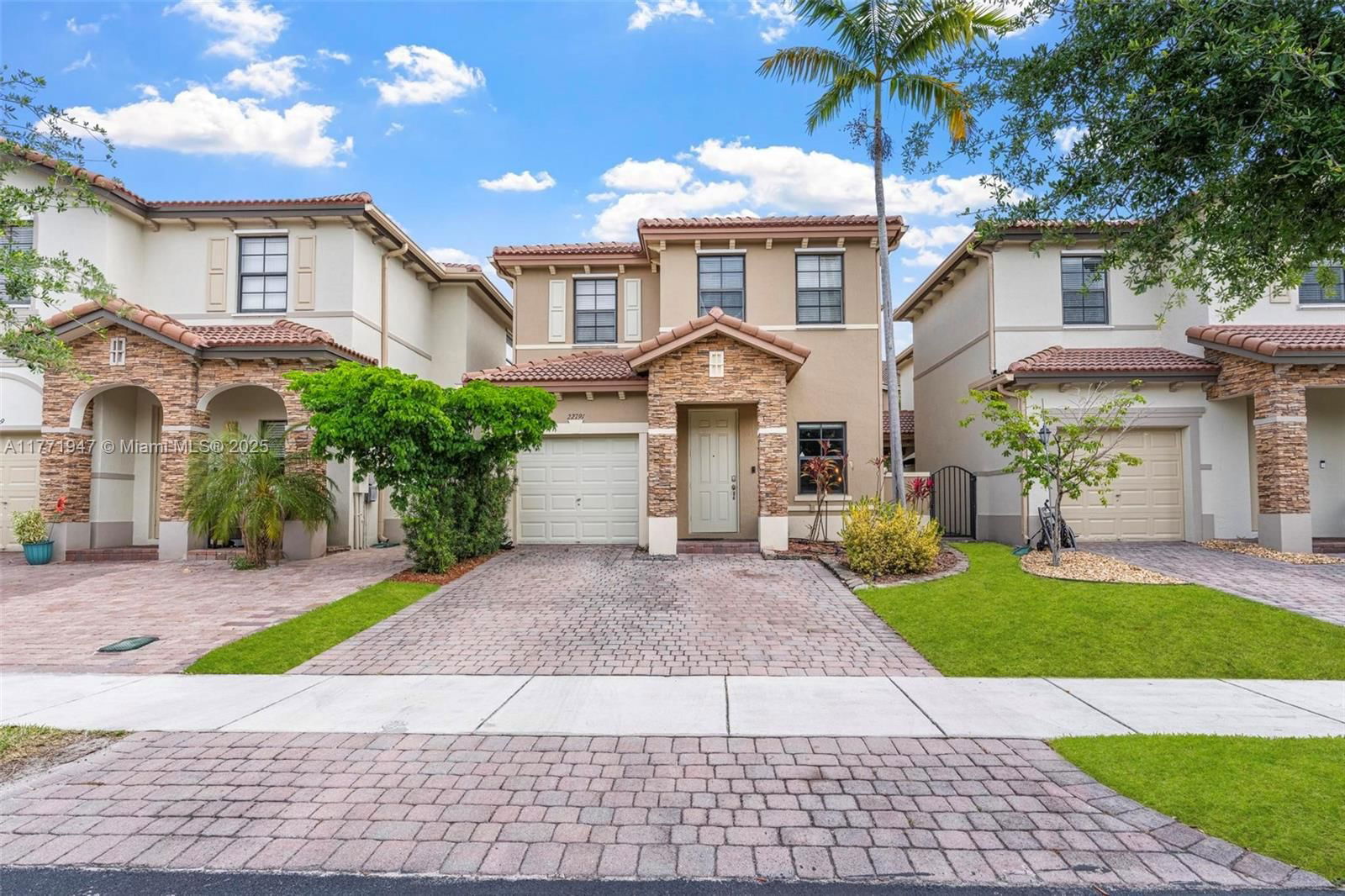 Real estate property located at 22791 88th Pl, Miami-dade, Trellis At Bayshore, Cutler Bay, FL