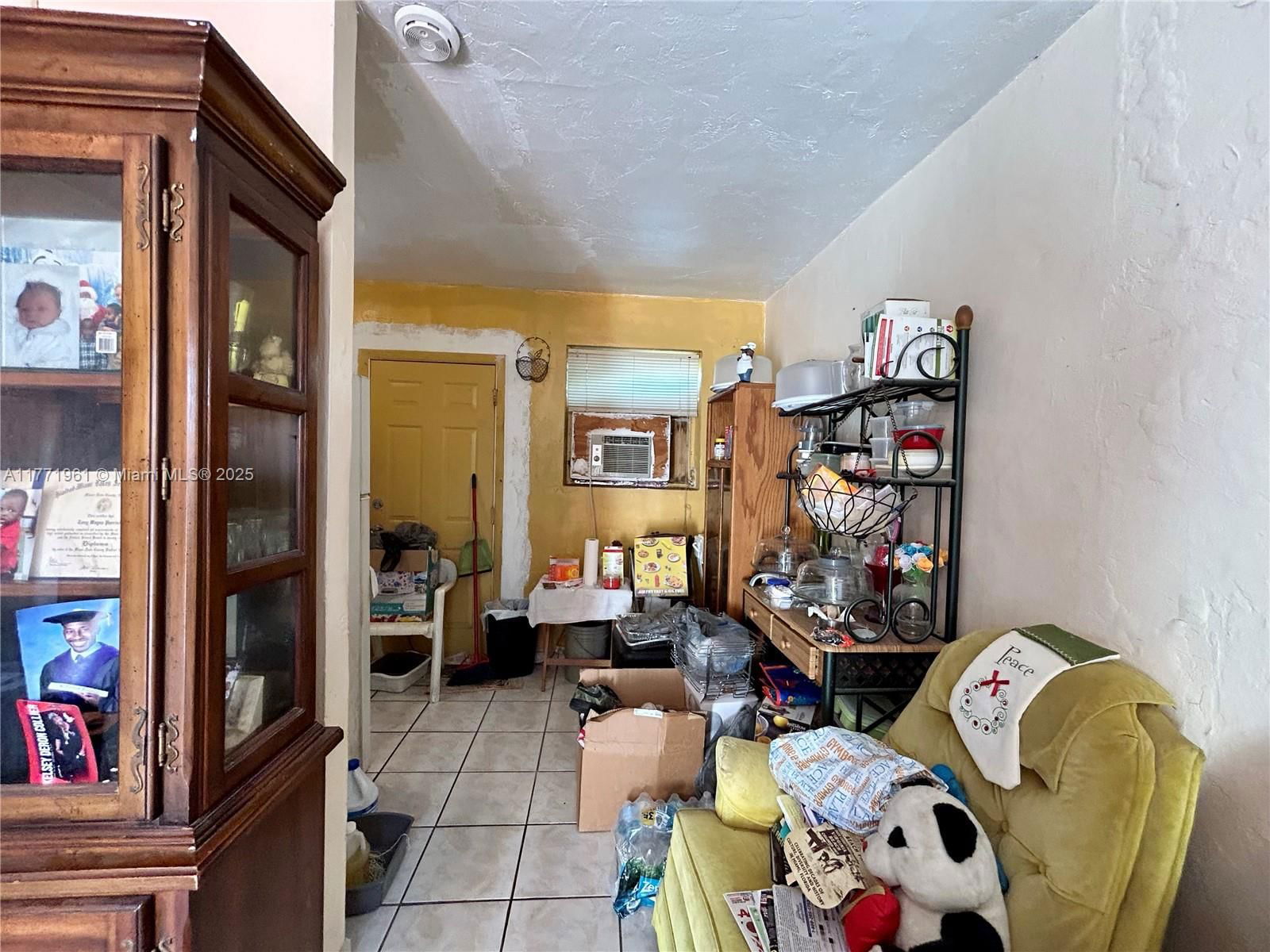 Real estate property located at 2013 Washington Ave, Miami-dade, Magnolia Sub, Opa-Locka, FL