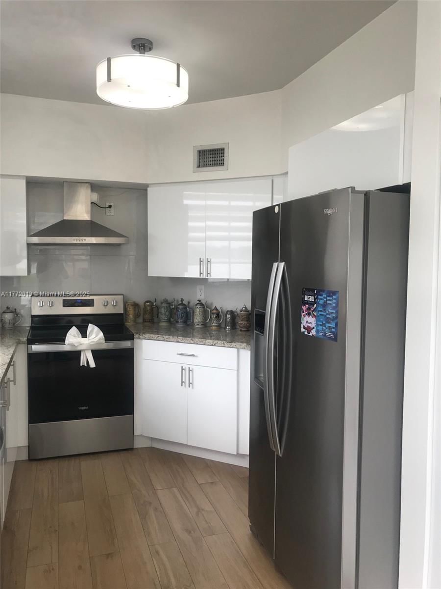 Real estate property located at 14621 Balgowan Rd #102-3, Miami-dade, Regatta Pointe Condo No T, Miami Lakes, FL