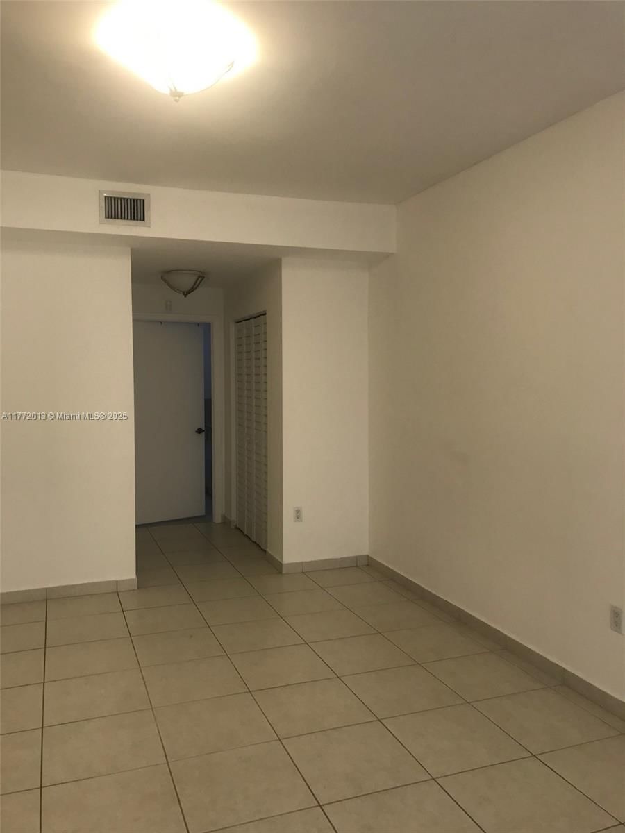 Real estate property located at 14621 Balgowan Rd #102-3, Miami-dade, Regatta Pointe Condo No T, Miami Lakes, FL