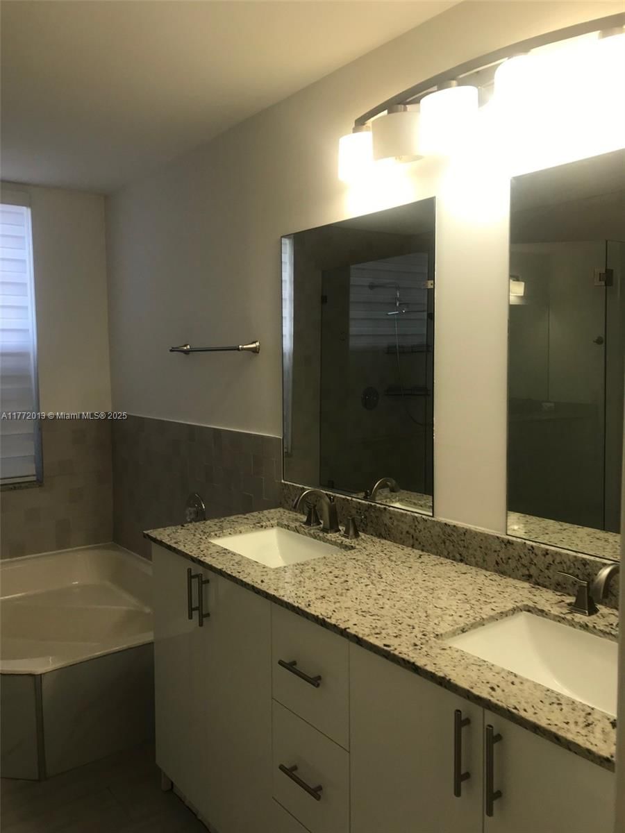 Real estate property located at 14621 Balgowan Rd #102-3, Miami-dade, Regatta Pointe Condo No T, Miami Lakes, FL