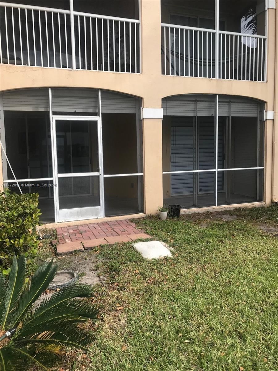 Real estate property located at 14621 Balgowan Rd #102-3, Miami-dade, Regatta Pointe Condo No T, Miami Lakes, FL