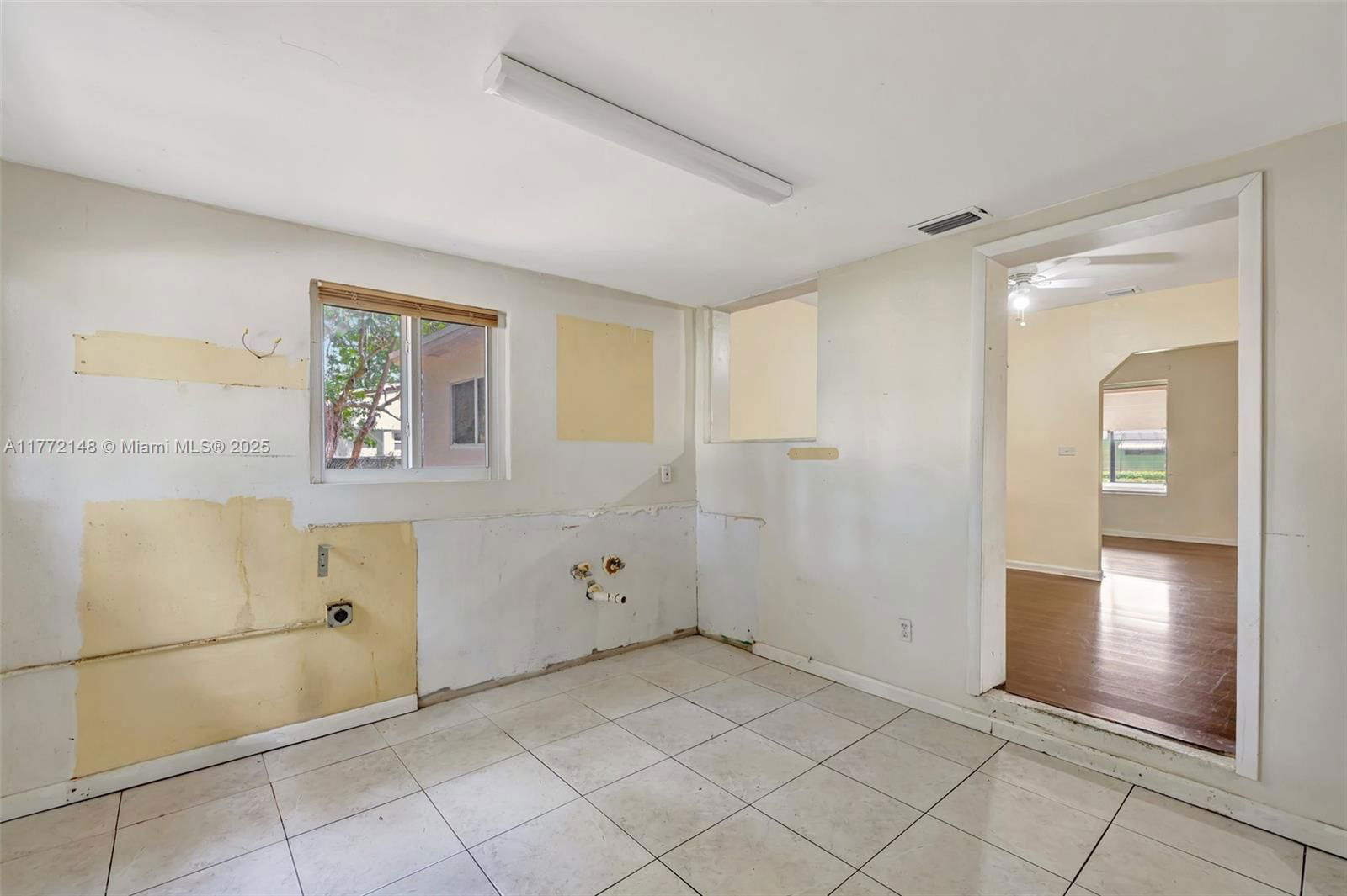 Real estate property located at 2331 92nd St, Miami-dade, Debbie-lee Manors, Miami, FL