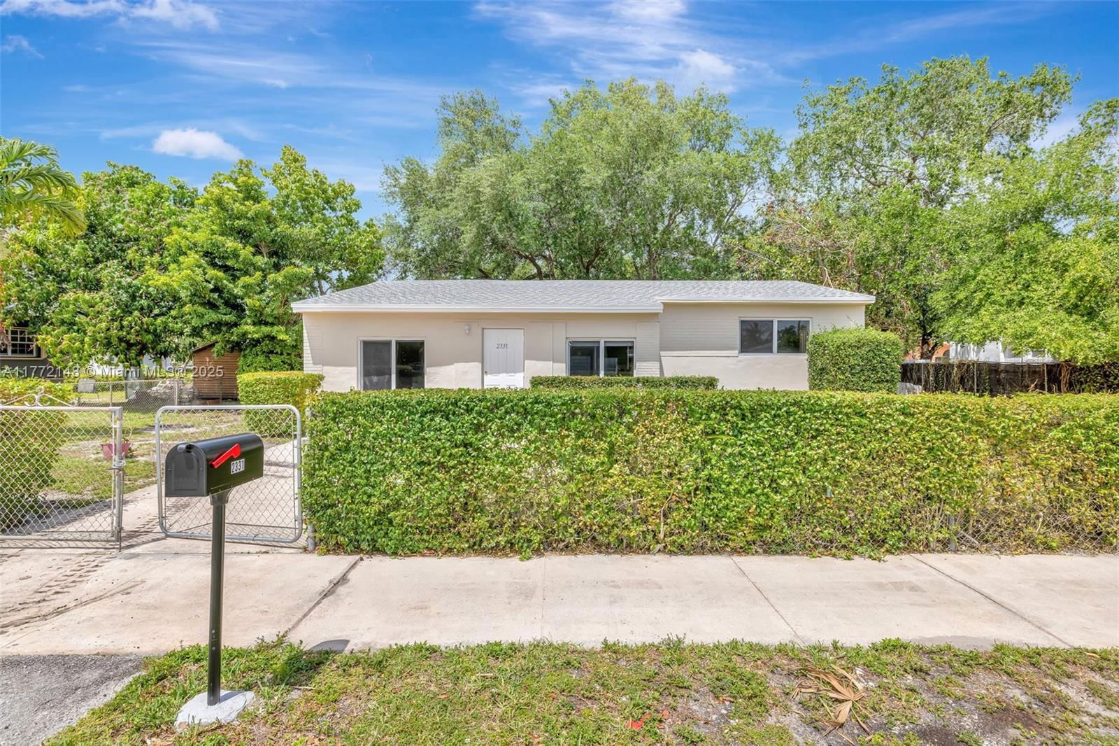 Real estate property located at 2331 92nd St, Miami-dade, Debbie-lee Manors, Miami, FL