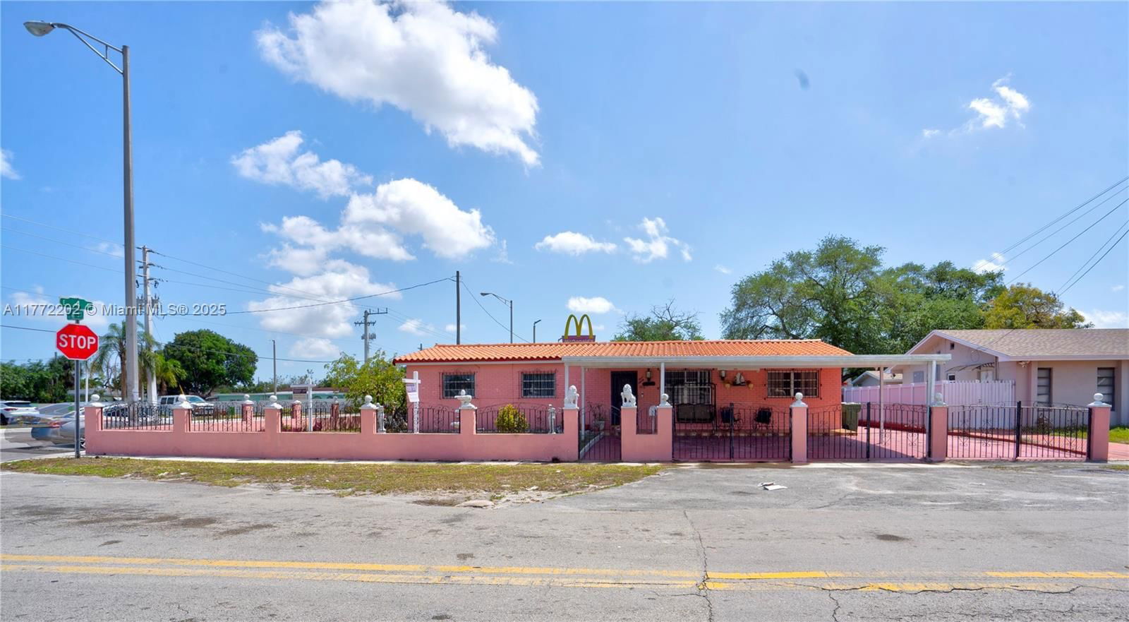 Real estate property located at 390 44th St, Miami-dade, Sub Of Pb 7-113, Hialeah, FL