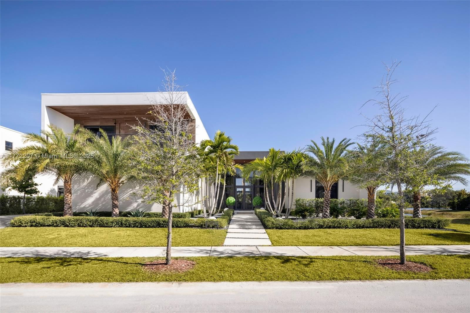 Real estate property located at 16649 Botaniko Dr N, Broward, Weston Estates, Weston, FL