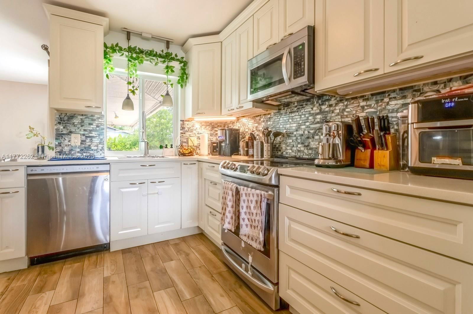 Real estate property located at 4421 7th St, Broward, Edgefield 1st Sec, Coconut Creek, FL