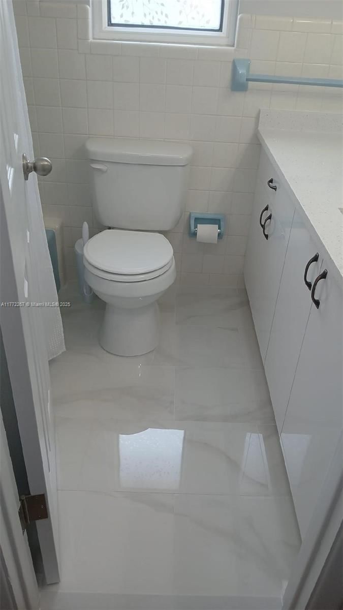 Real estate property located at 2211 New Jersey Rd, Polk, Flood Addition Pb 34 Pg 47, Lakeland, FL