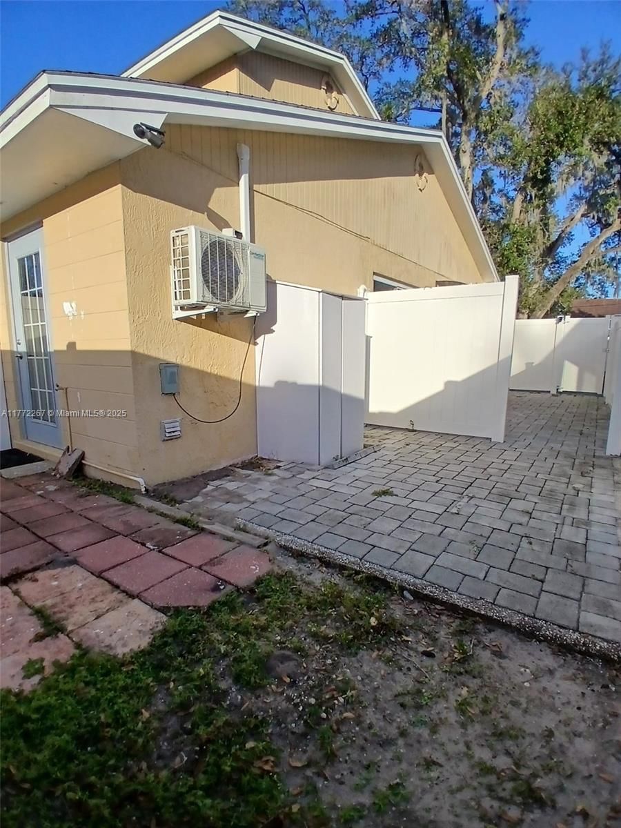 Real estate property located at 2211 New Jersey Rd, Polk, Flood Addition Pb 34 Pg 47, Lakeland, FL