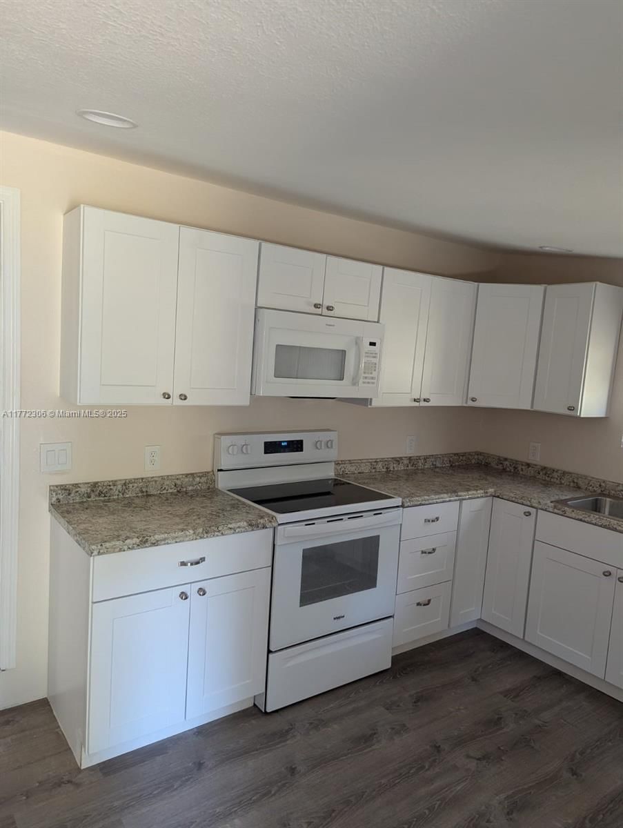 Real estate property located at 105 TANGERINE, Hardee, Wildwood Sub, Other City - In The State Of Florida, FL