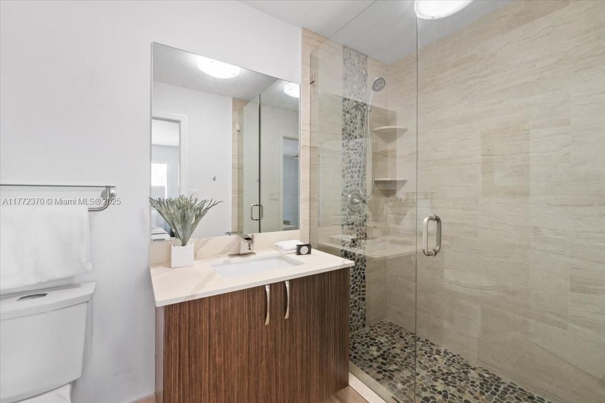 Real estate property located at 2519 30th Ave, Broward, Riverland Manors, Fort Lauderdale, FL