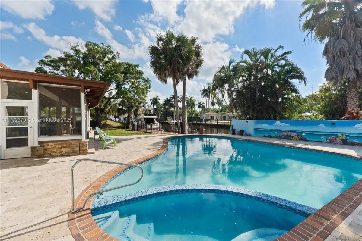 Real estate property located at 2519 30th Ave, Broward, Riverland Manors, Fort Lauderdale, FL