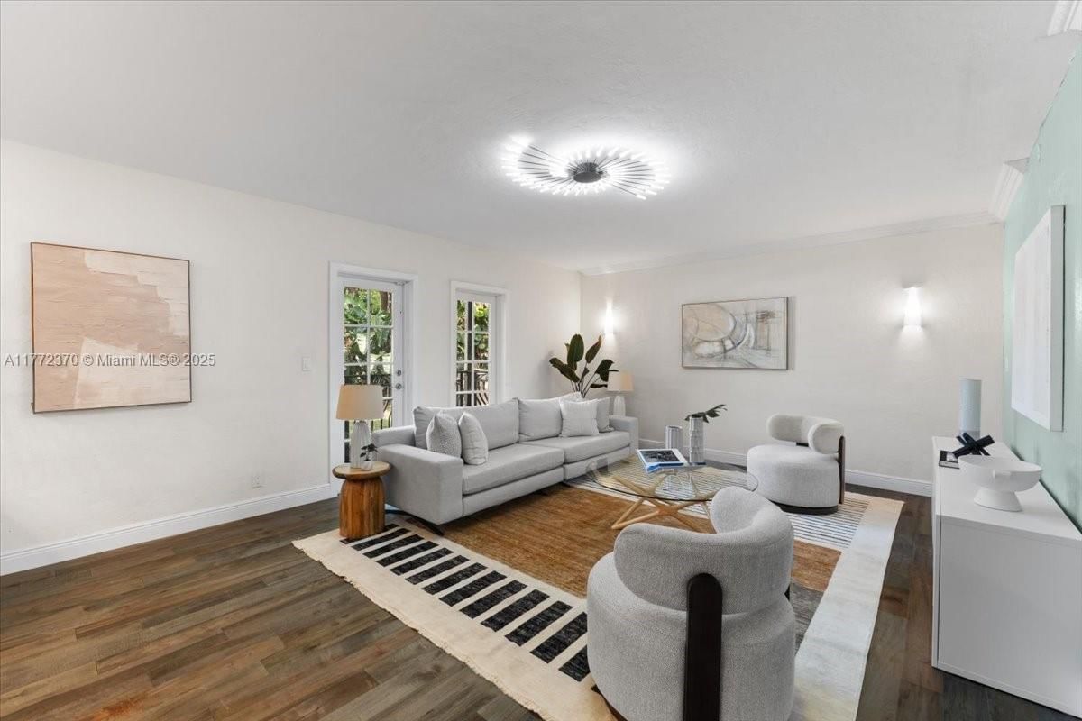 Real estate property located at 2519 30th Ave, Broward, Riverland Manors, Fort Lauderdale, FL