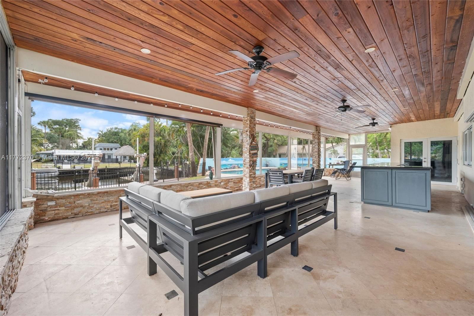 Real estate property located at 2519 30th Ave, Broward, Riverland Manors, Fort Lauderdale, FL