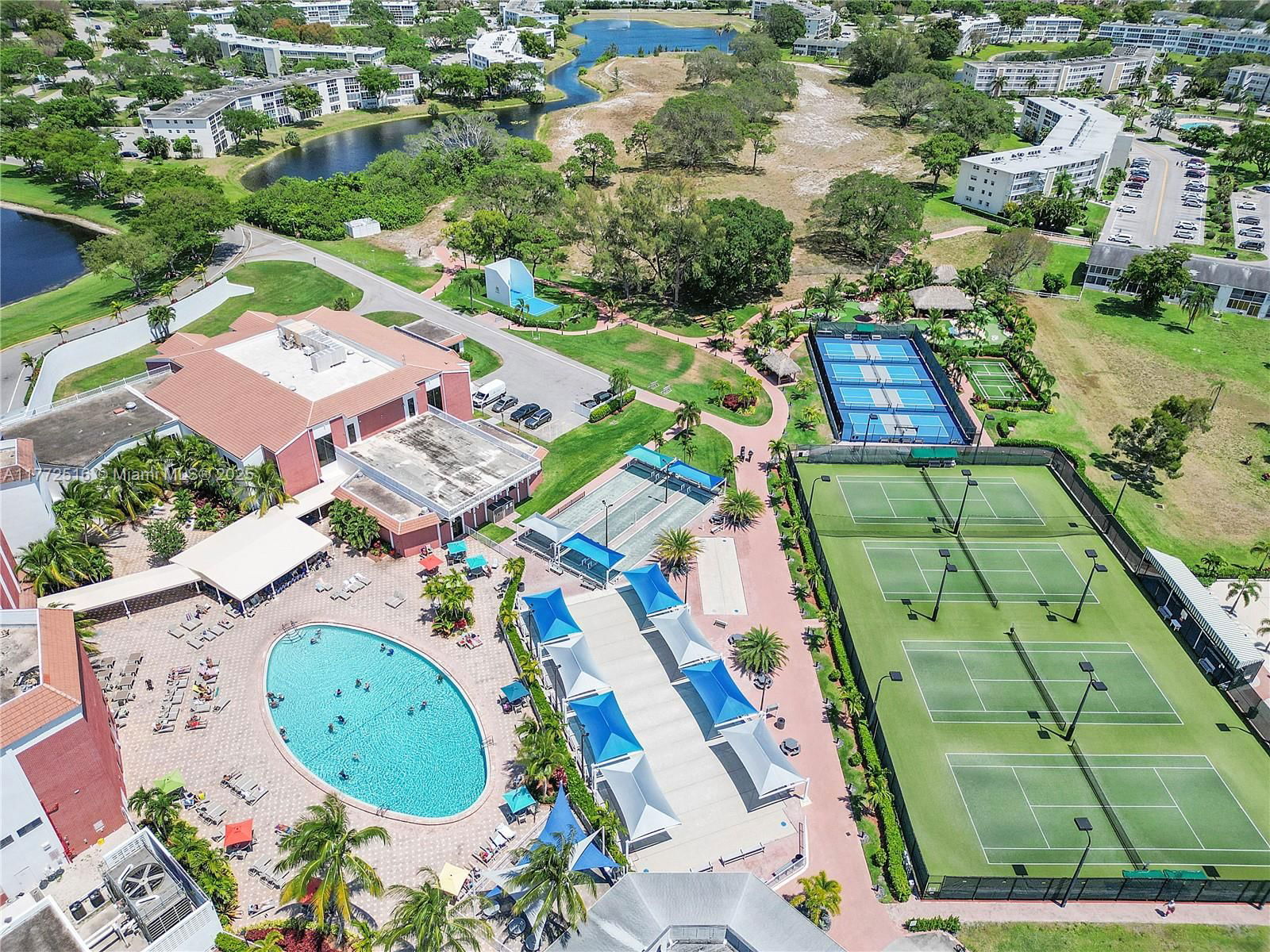 Real estate property located at 1069 Lyndhurst N #1069, Broward, Lyndhurst N Condo, Deerfield Beach, FL