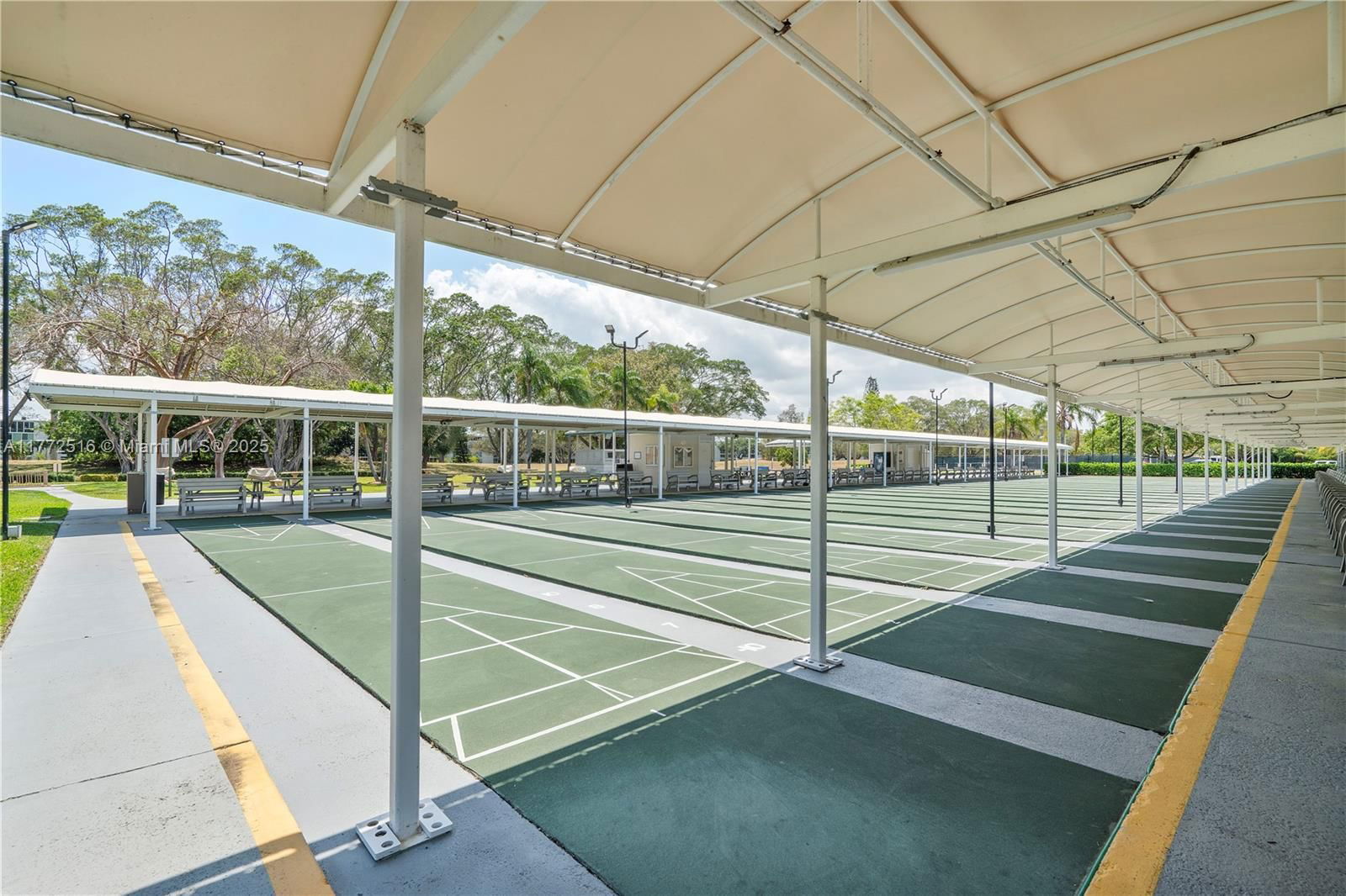Real estate property located at 1069 Lyndhurst N #1069, Broward, Lyndhurst N Condo, Deerfield Beach, FL