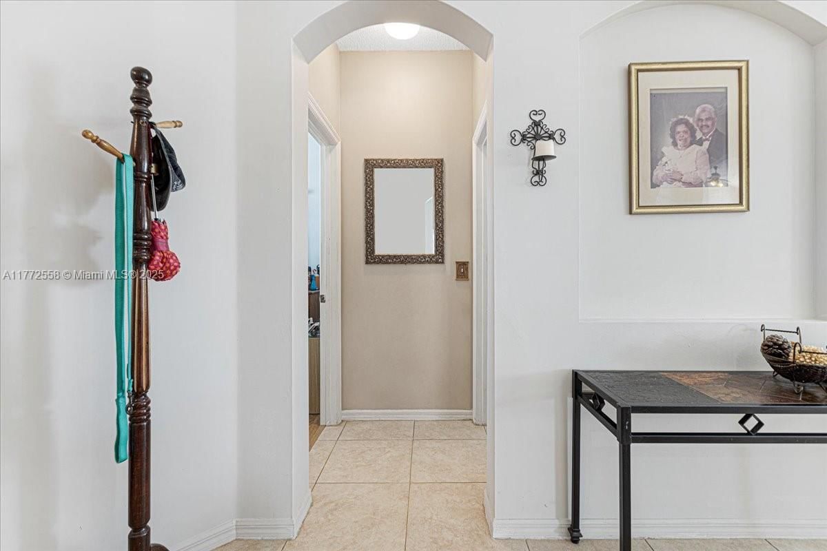 Real estate property located at 3745 Woodfield Ct, Broward, Banyan Trails, Coconut Creek, FL