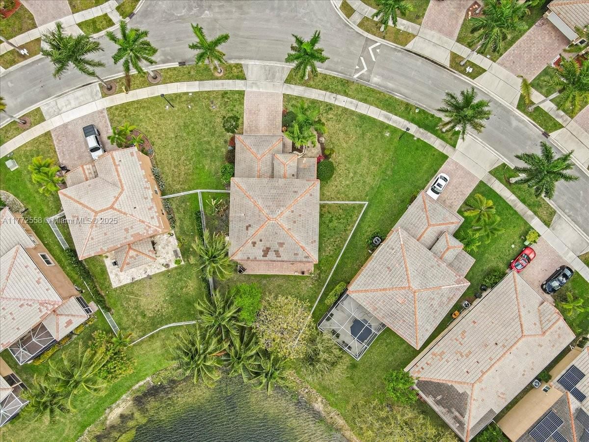 Real estate property located at 3745 Woodfield Ct, Broward, Banyan Trails, Coconut Creek, FL
