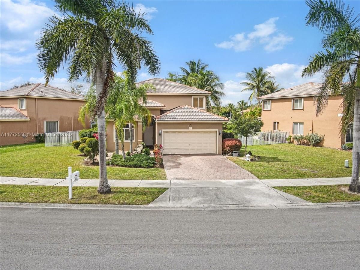Real estate property located at 3745 Woodfield Ct, Broward, Banyan Trails, Coconut Creek, FL