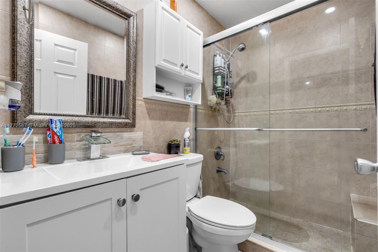Real estate property located at 2468 65th St, Miami-dade, El Prado By The Lake, Hialeah, FL