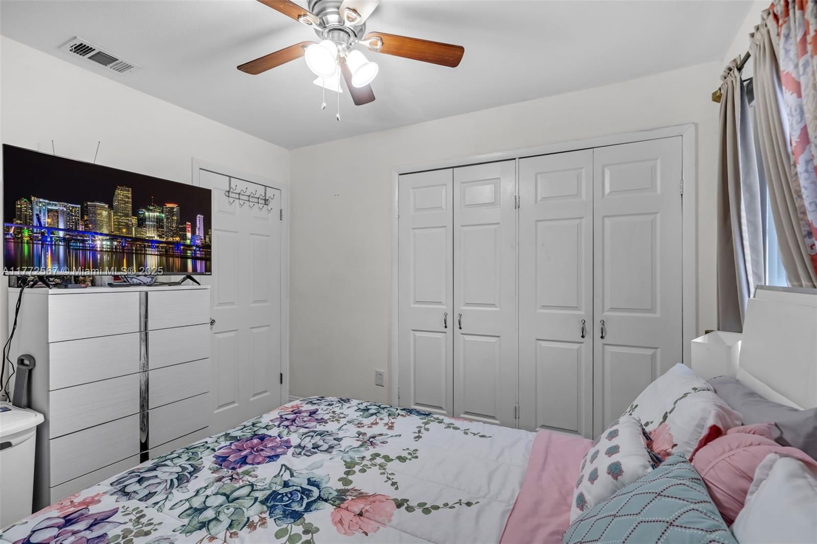 Real estate property located at 2468 65th St, Miami-dade, El Prado By The Lake, Hialeah, FL