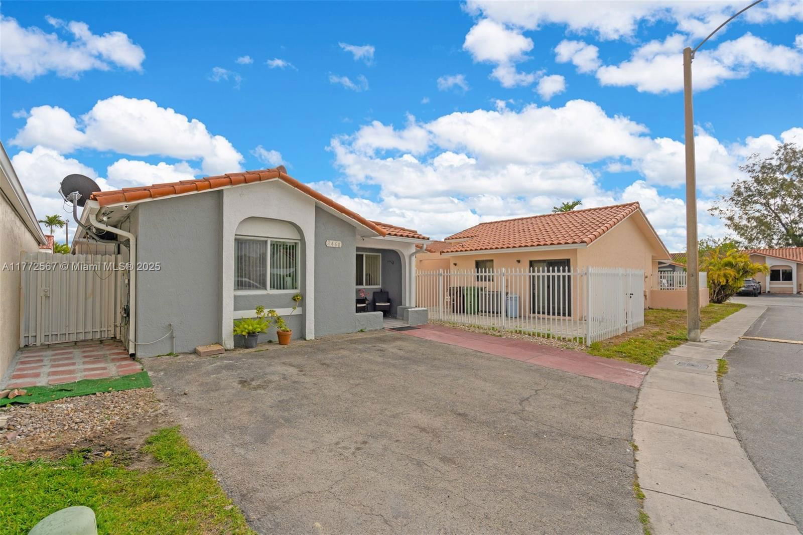 Real estate property located at 2468 65th St, Miami-dade, El Prado By The Lake, Hialeah, FL
